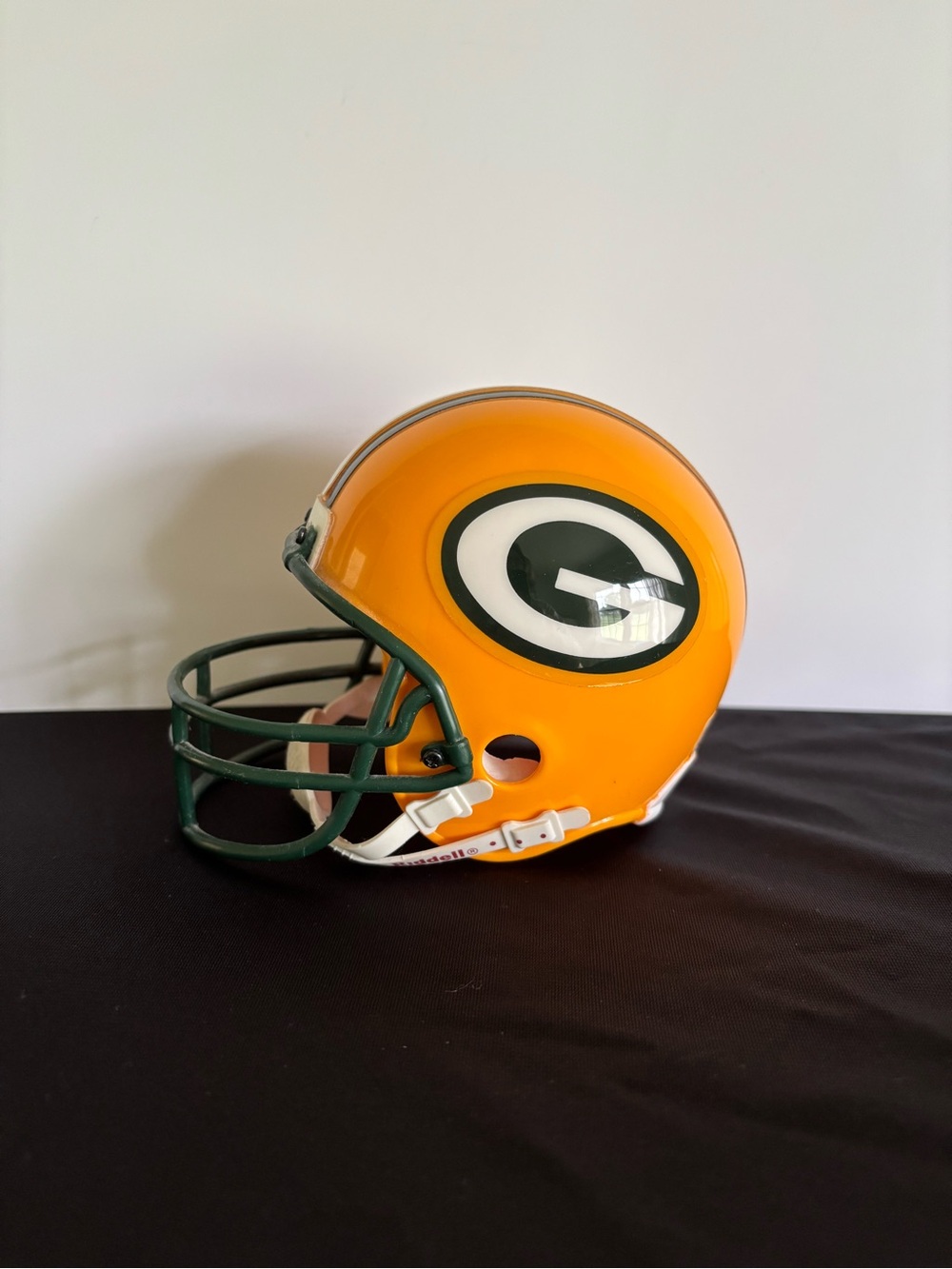 Riddell Green Bay Packers Mini Helmet 2-7/8 Scale